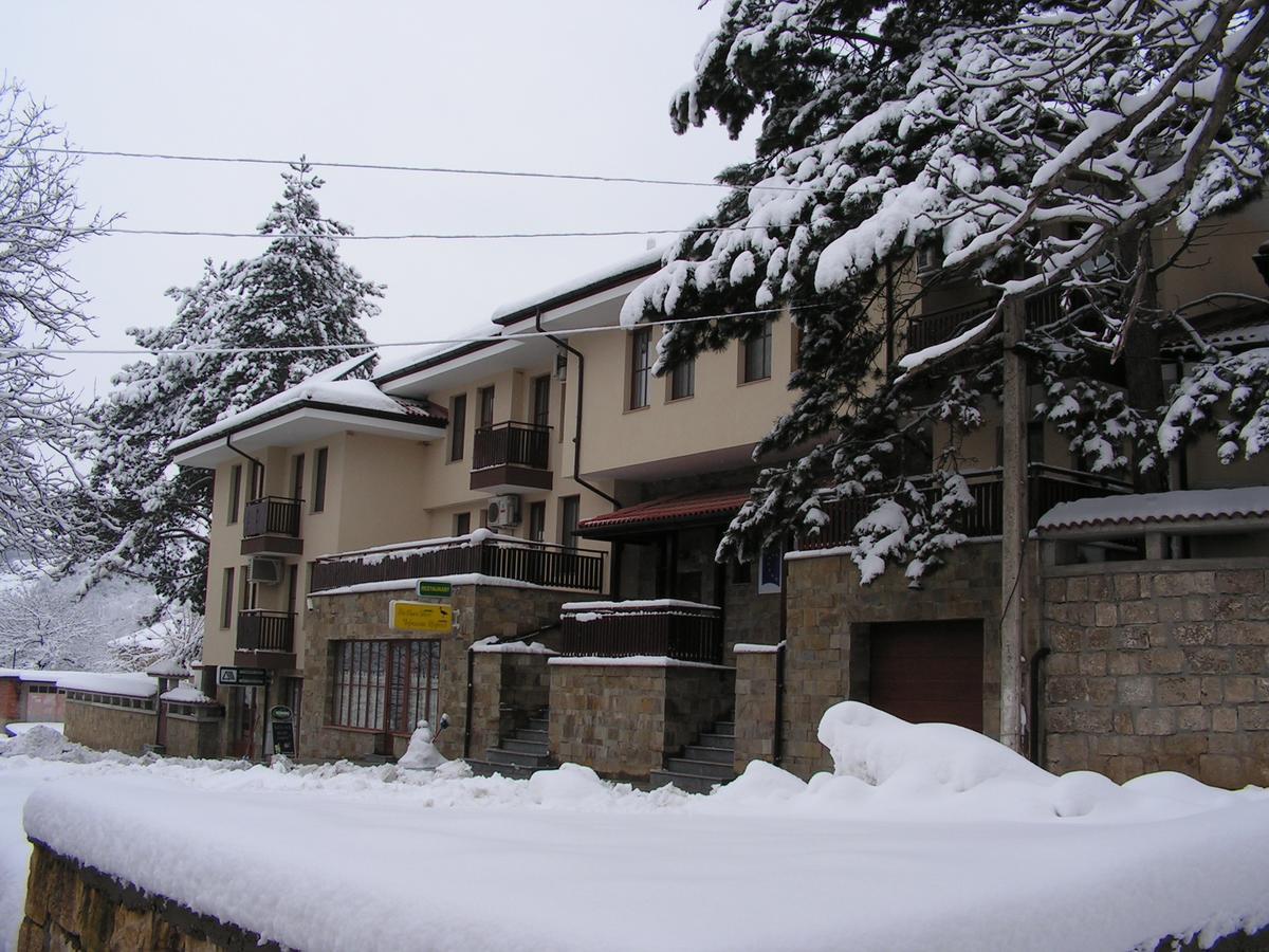 Hotel Black Stork Nisovo Luaran gambar