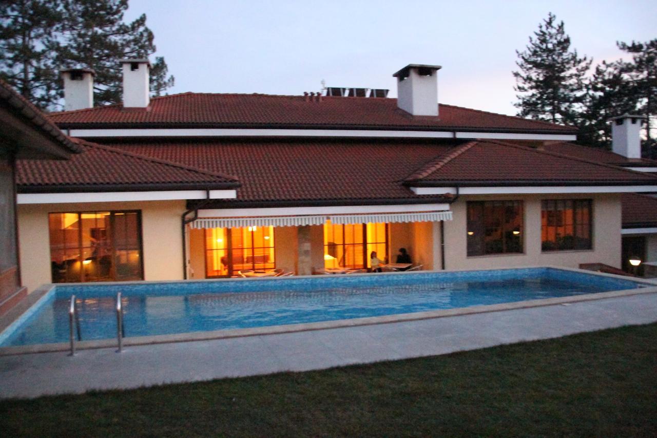 Hotel Black Stork Nisovo Luaran gambar